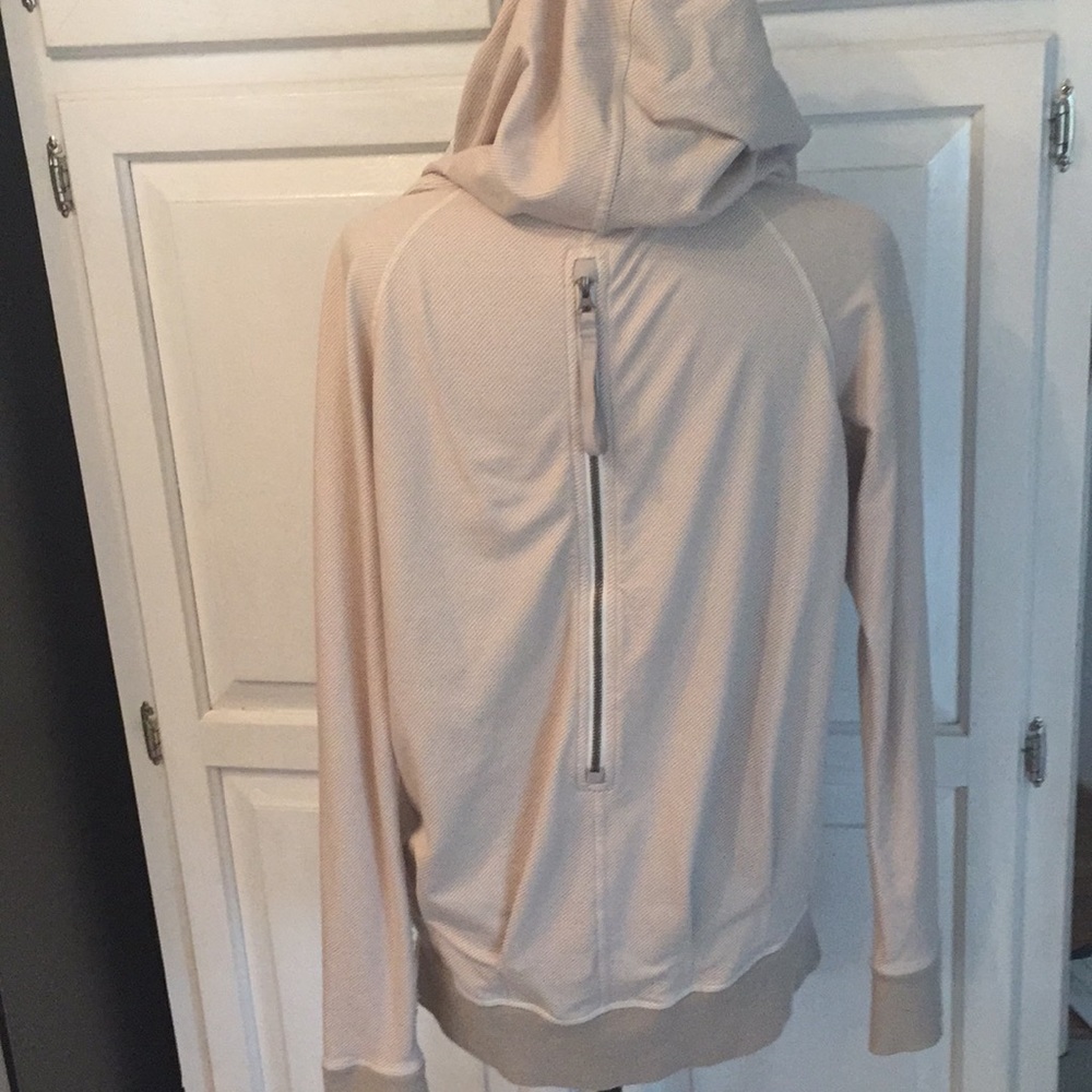 Lululemon jacket - Picture 6 of 14